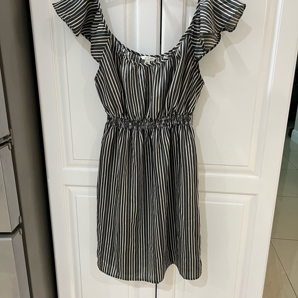🔴 I love H 81 dress size S